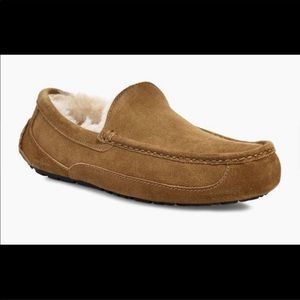 Ugg Ascot size 12 brand new!